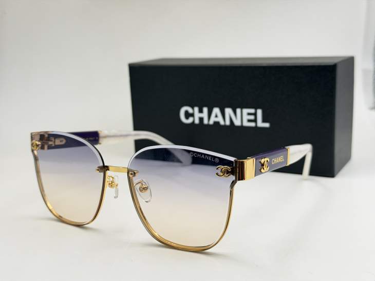 Picture of Chanel Sunglasses _SKUfw80235772fw